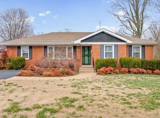 304 Ginnie Ln, Hopkinsville, KY 42240
