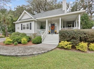 1433 Broome St, Fernandina Beach, FL 32034