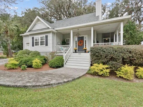 1433 Broome St, Fernandina Beach, FL 32034