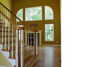 8533 Long Leaf Trl, Liverpool, NY 13090