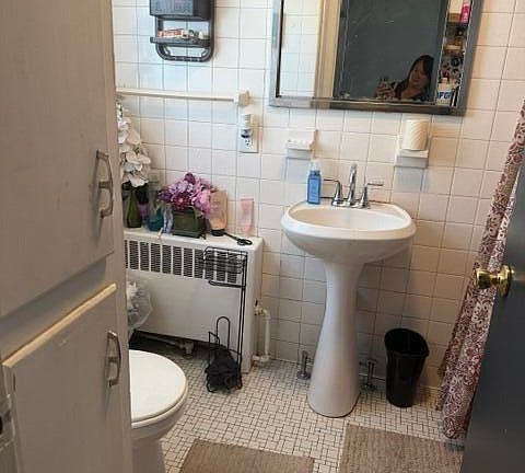 5th image of 1338 Bryn Mawr St