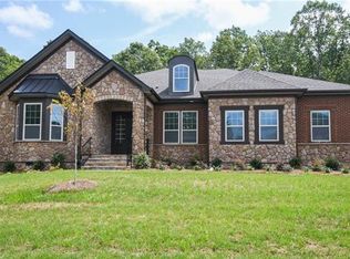 1520 Prickly Ln, Waxhaw, NC 28173