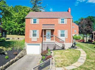 1706 Greentree Rd, Pittsburgh, PA 15220