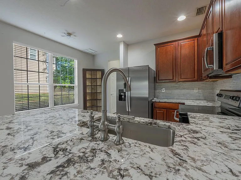 11310 Campfield Cir — Photo 8