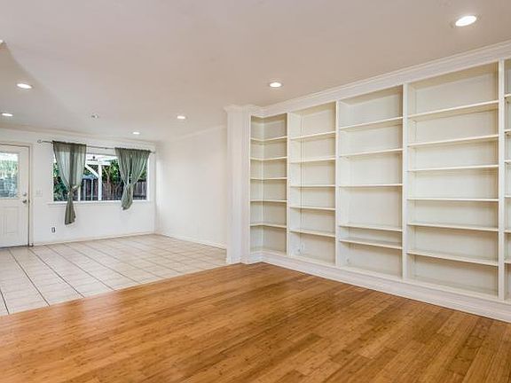4th image of 5087 Del Monaco Dr