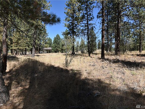 2nd image of 44 Twin Lakes Dr