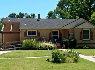 527 W 6th St, Larned, KS 67550