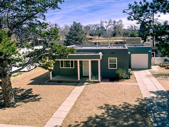2nd image of 220 Chula Vista Pl NE
