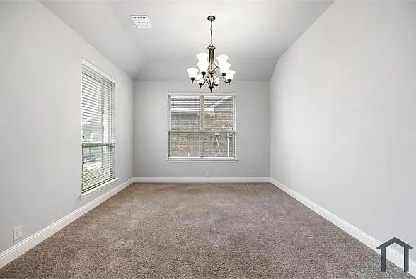 3 bed, 2054 sqft, $2,400 — Photo 3