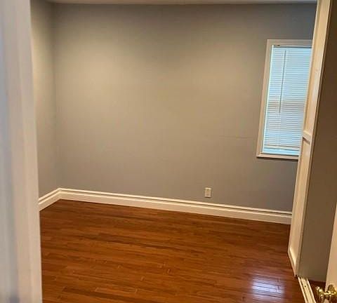 4th image of 1401 Manhattan Ave APT L