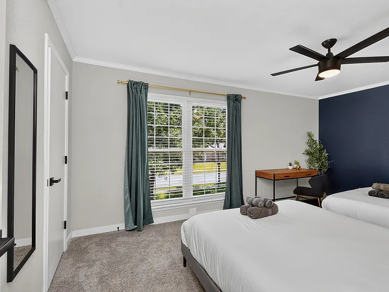 1205 Hillsdale Dr — Photo 23