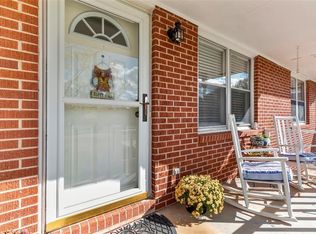 437 S Elm St, Pendleton, SC 29670