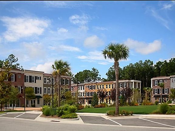 4th image of 724 S Shelmore Blvd #28