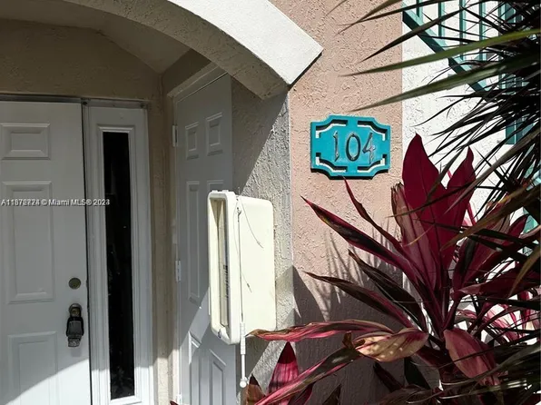 2910 SE 12th Rd Unit 104-29, Homestead, FL 33035