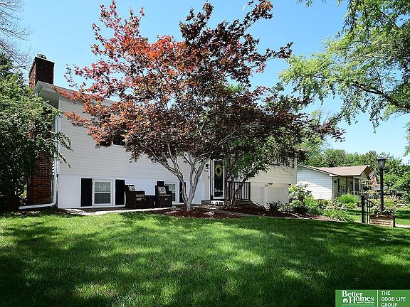 4th image of 3624 S 105th St
