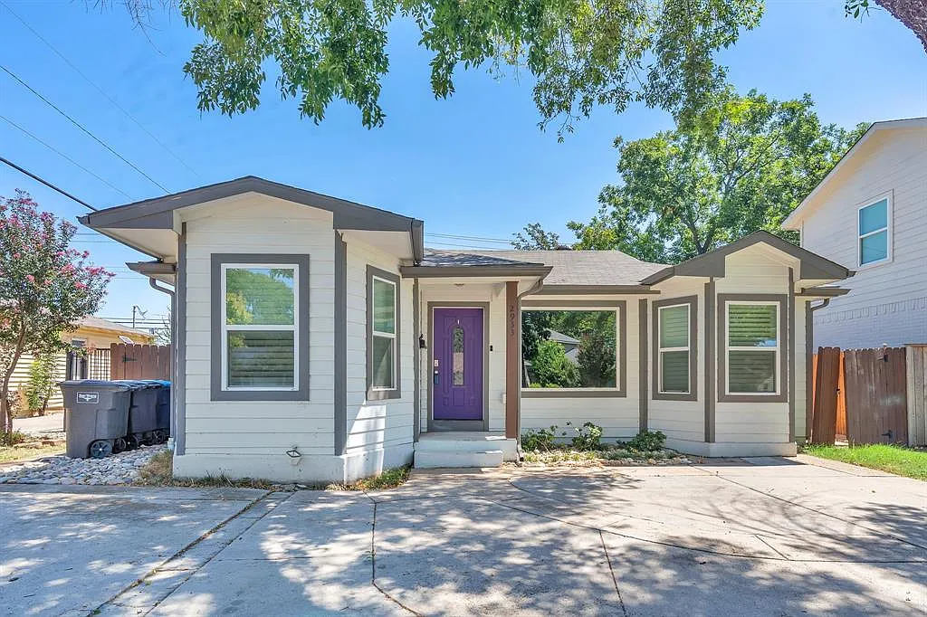 4 bed, 2301 sqft, $3,200 — Photo 4