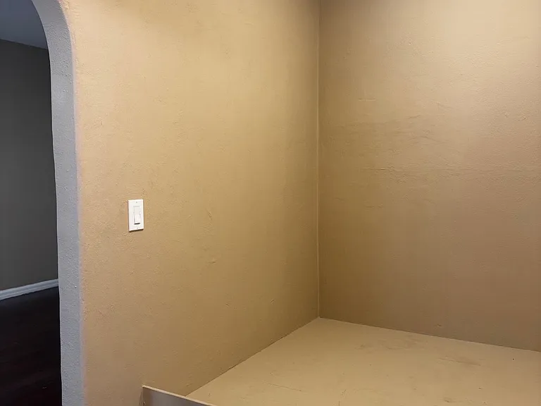 Real Empresa Santa Monica LLC — Photo 7