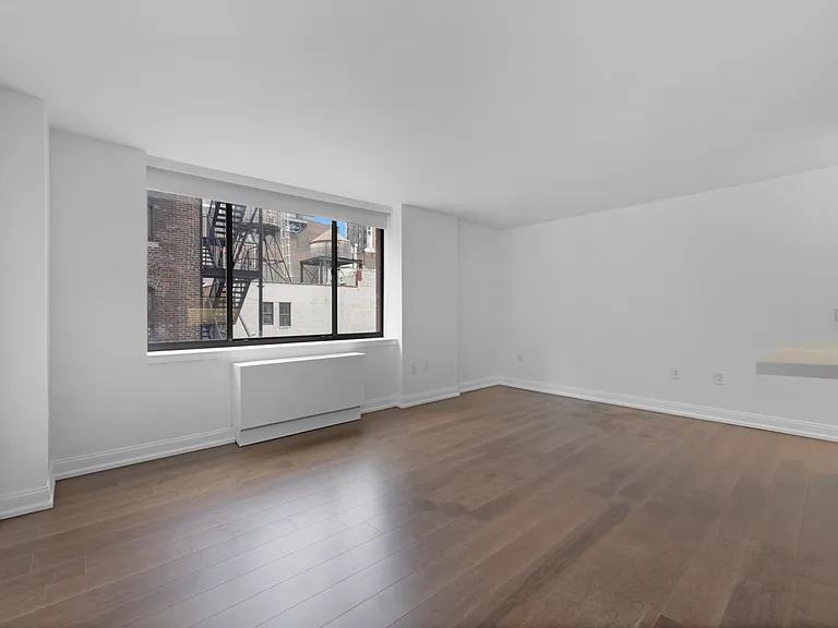77 W 24th St #8K — Photo 8