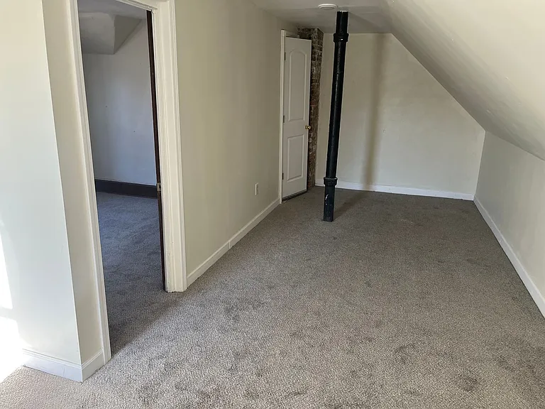 1025 E Land Pl — Photo 13