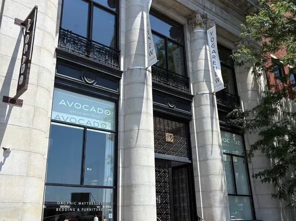 12-14 Hudson Place image 1 of 23