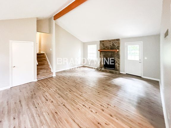 4th image of 1753 Lamancha Dr
