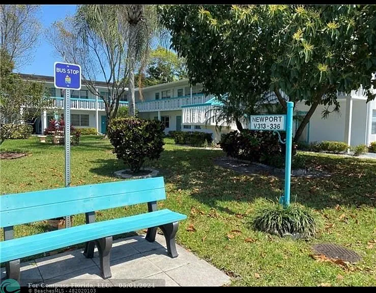 321 Newport Ct #V-unit 321 — Photo 21