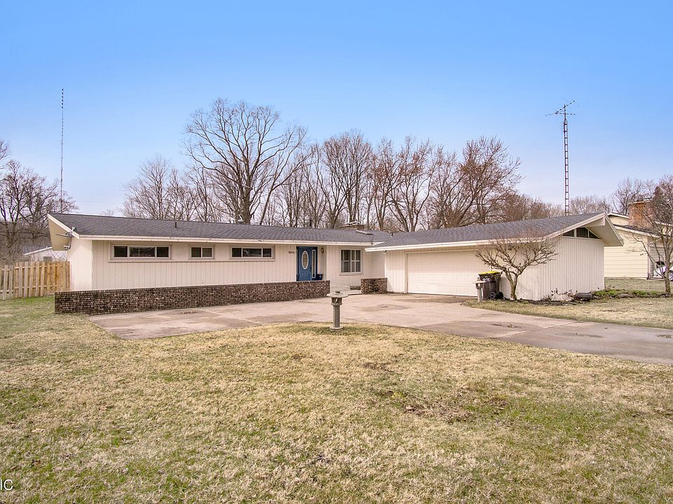 1st image of 8696 Meadow Ln