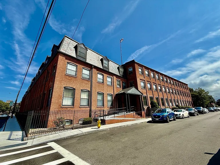 10 Weston Ave #41 — Photo 2