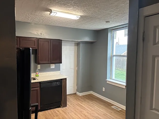 424 Stoddart Ave — Photo 14