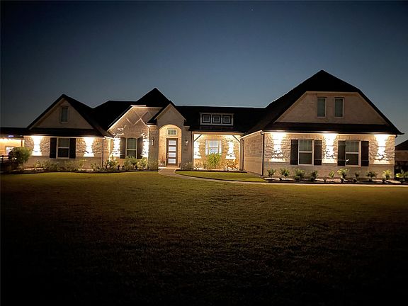 2nd image of 7723 Stratford Hall Dr
