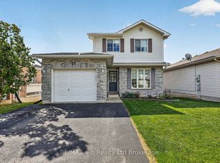 17 Rossiter Rd, Ingersoll, ON N5C 4C9