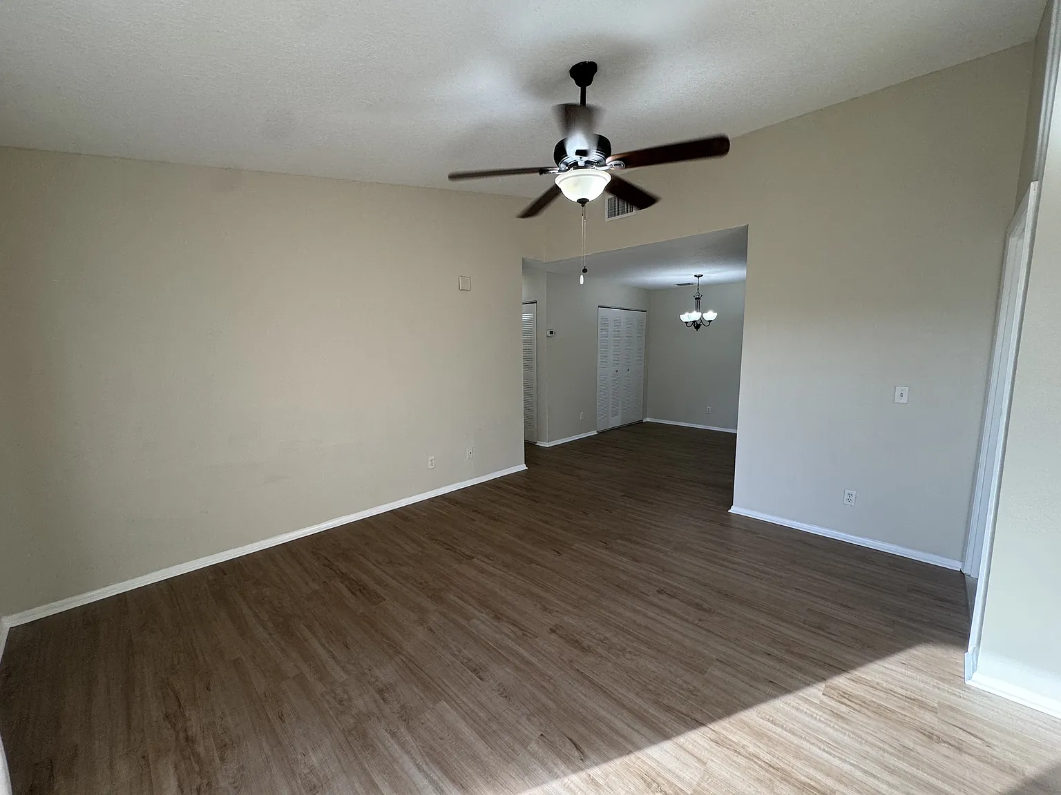 1860 Long Iron Dr., 1028 - 1 — Photo 3