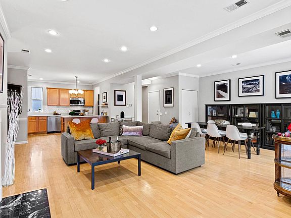 2nd image of 2029 W Pierce Ave APT 3E