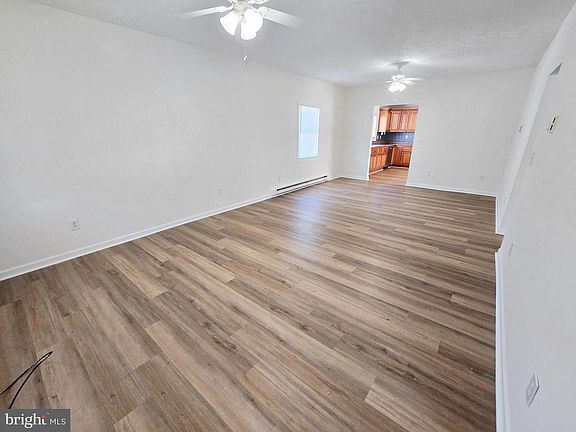 5th image of 229 Carroll St