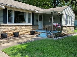 1315 E Bennett St, Springfield, MO 65804