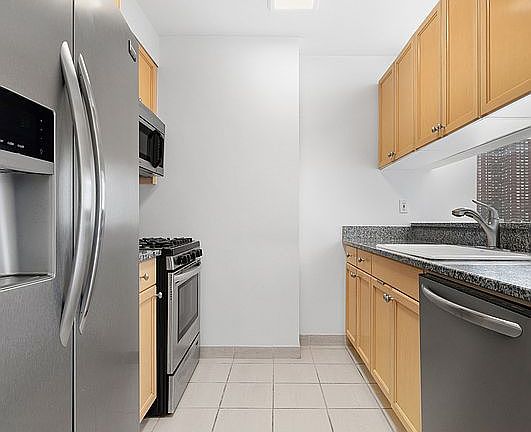 4th image of 1760 2nd Ave APT 11D
