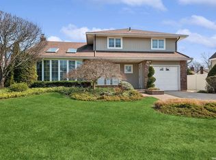 1755 Harold Ave, Wantagh, NY 11793