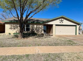 4133 Villa Dr, Plainview, TX 79072
