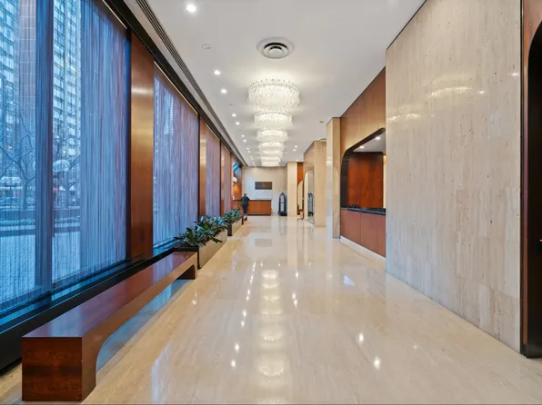 425 East 58th Street image 18 of 22