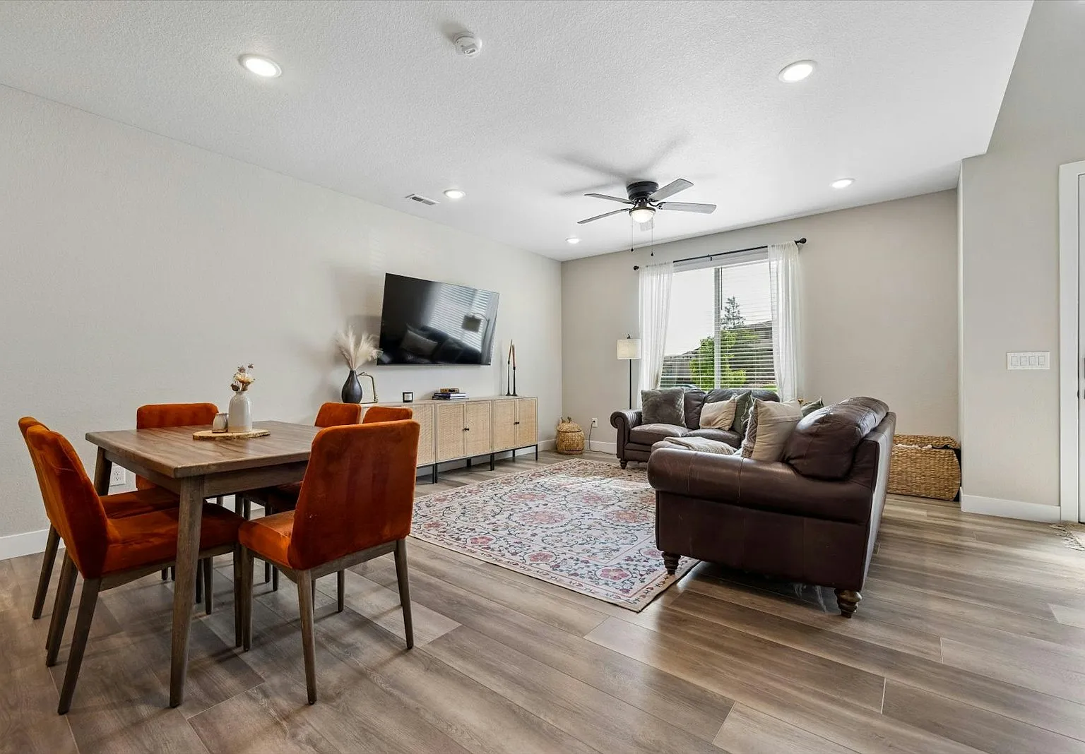 16440 Alzere Place — Photo 4