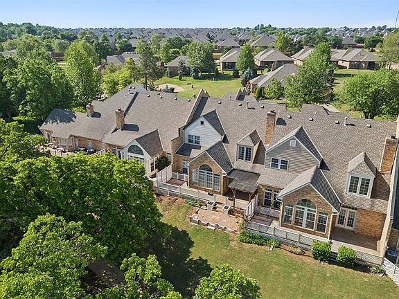 3rd image of 605 Aberdeen Rd