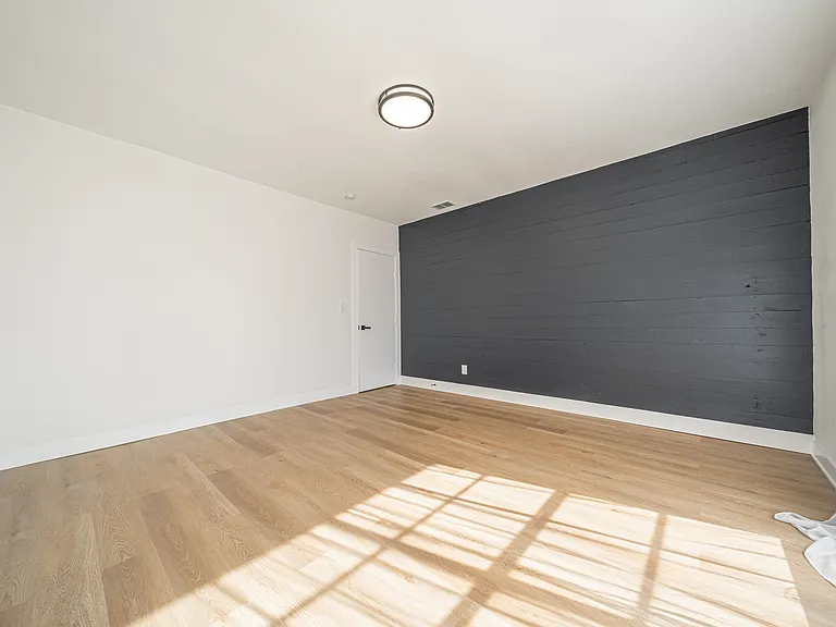 4339 Waikiki Dr — Photo 14