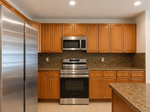 7945 Harding Ave, Miami Beach, FL 33141