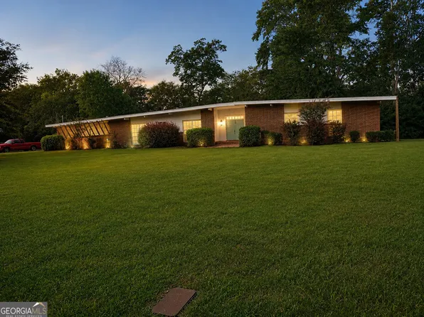 437 Orchard Ln, Sandersville, GA 31082