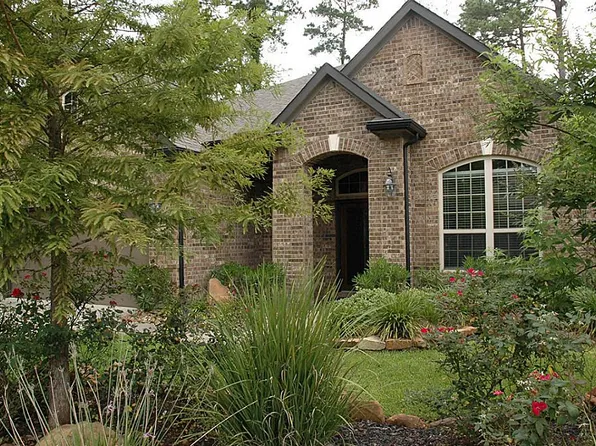 62 Brakendale Pl, The Woodlands, TX 77389