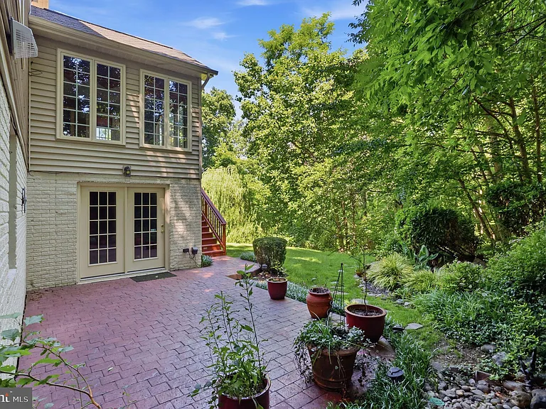 5767 Bush Hill Dr — Photo 64