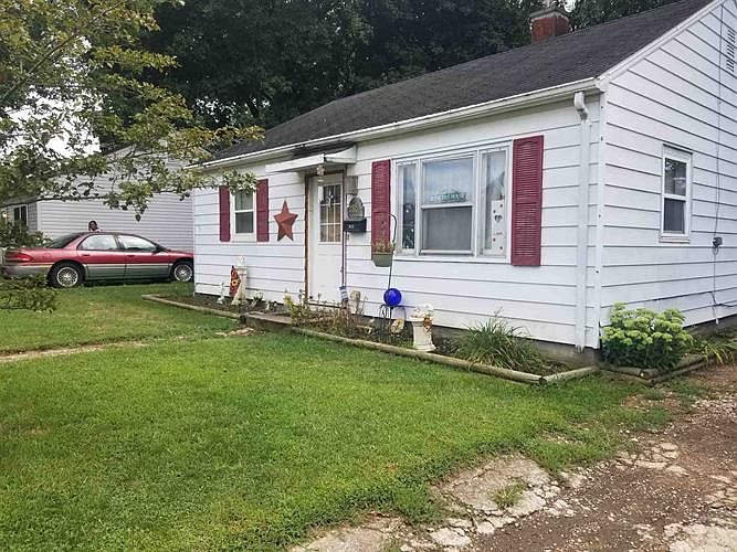 2nd image of 2805 Underwood St