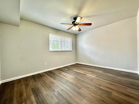 5th image of 1539 Leeshores Ln APT C