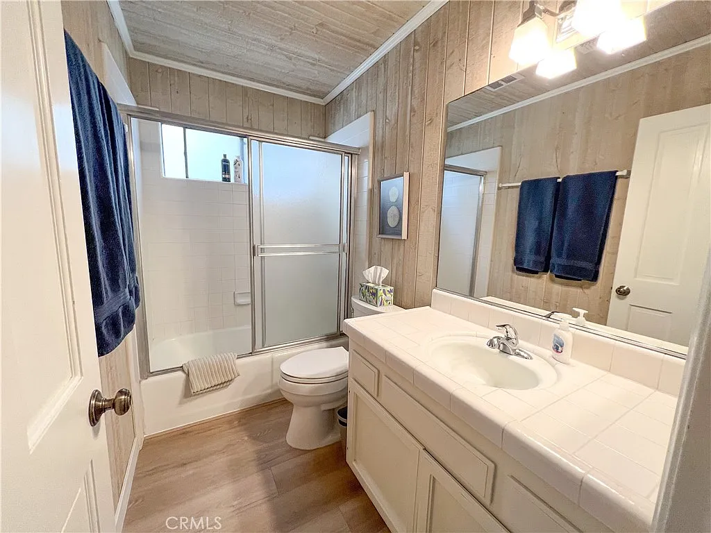 2 bed, 800 sqft, $4,750 — Photo 2