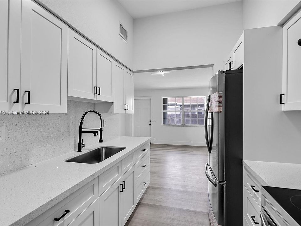 1st image of 2195 W 5th Ave #1